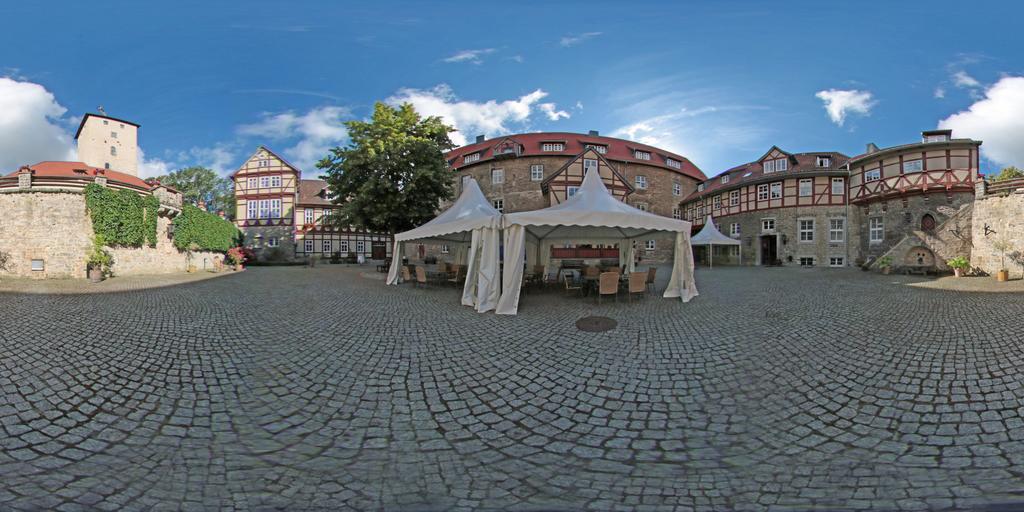 Burg Warberg Hotel Exterior photo